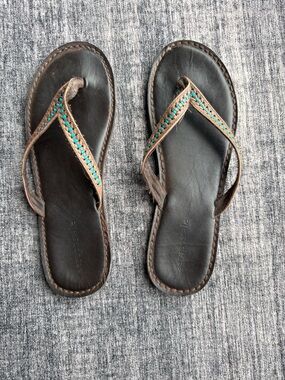 Aeropostale Brown Leather Flip-Flop Sandals with Turquoise Accents